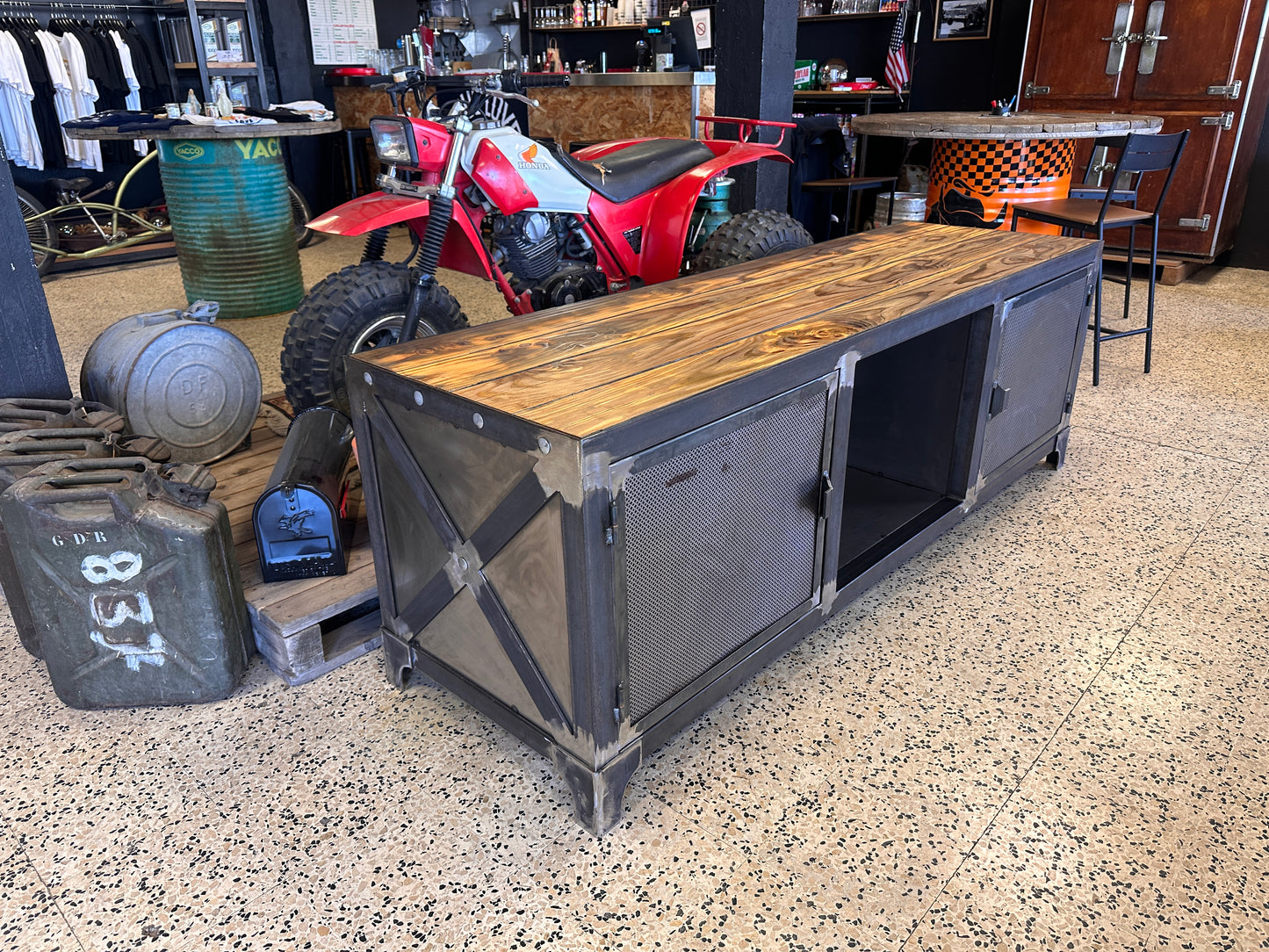 MEUBLE TELE // BUFFET BAS SAINT ANDRE