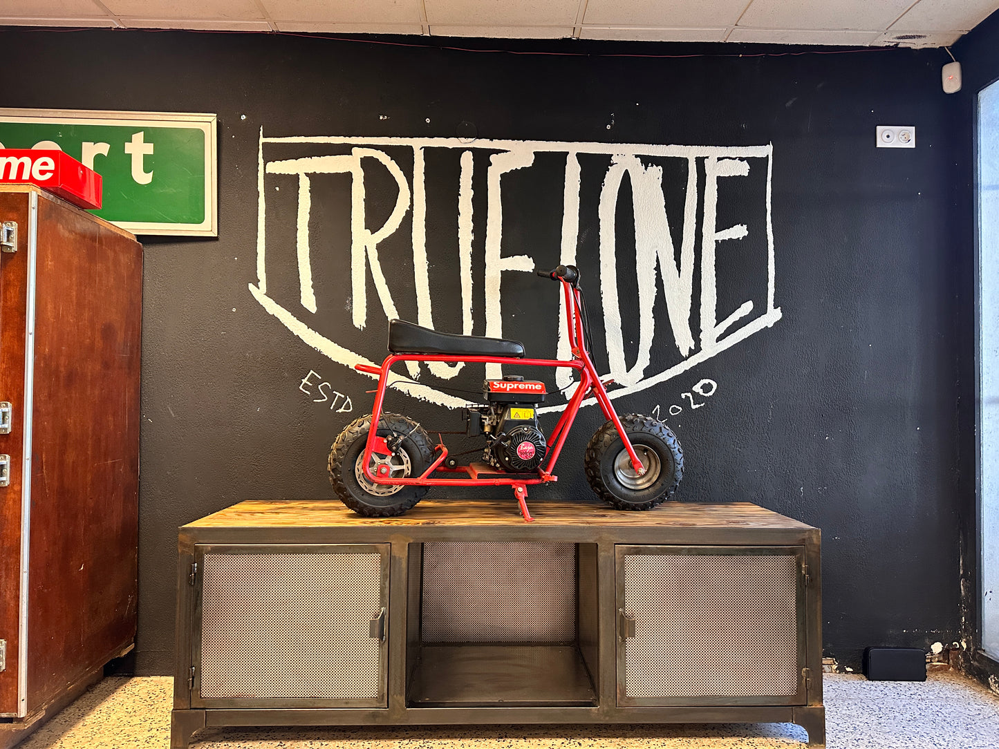 MEUBLE TELE // BUFFET BAS SAINT ANDRE