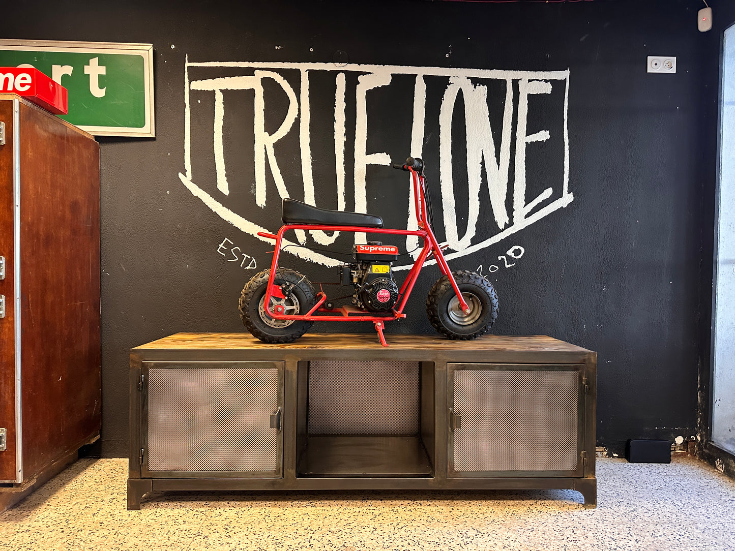 MEUBLE TELE // BUFFET BAS SAINT ANDRE